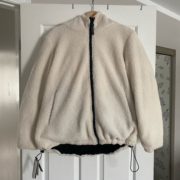 black and white jacket - Picture 3 of 9